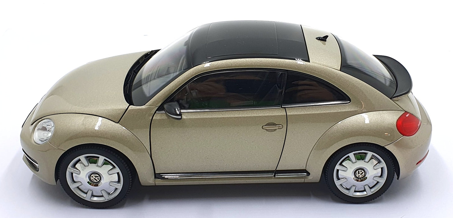 Kyosho 1/18 Scale Diecast 08811MS - Volkswagen The Beetle Coupe Moon Rock Silver