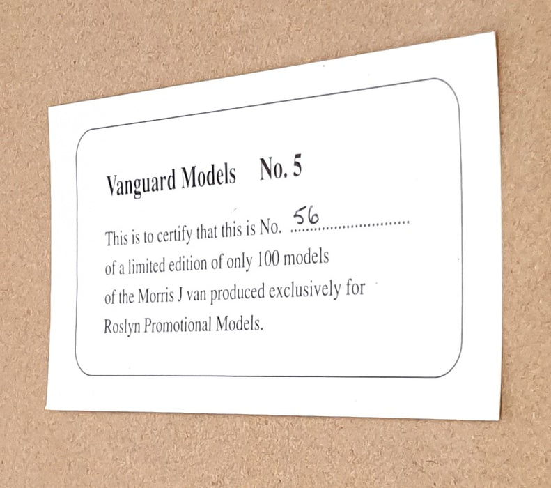 Pathfinder Vanguard Models 1/43 Scale No. 5 - Morris J Type Van Hull Daily Mail