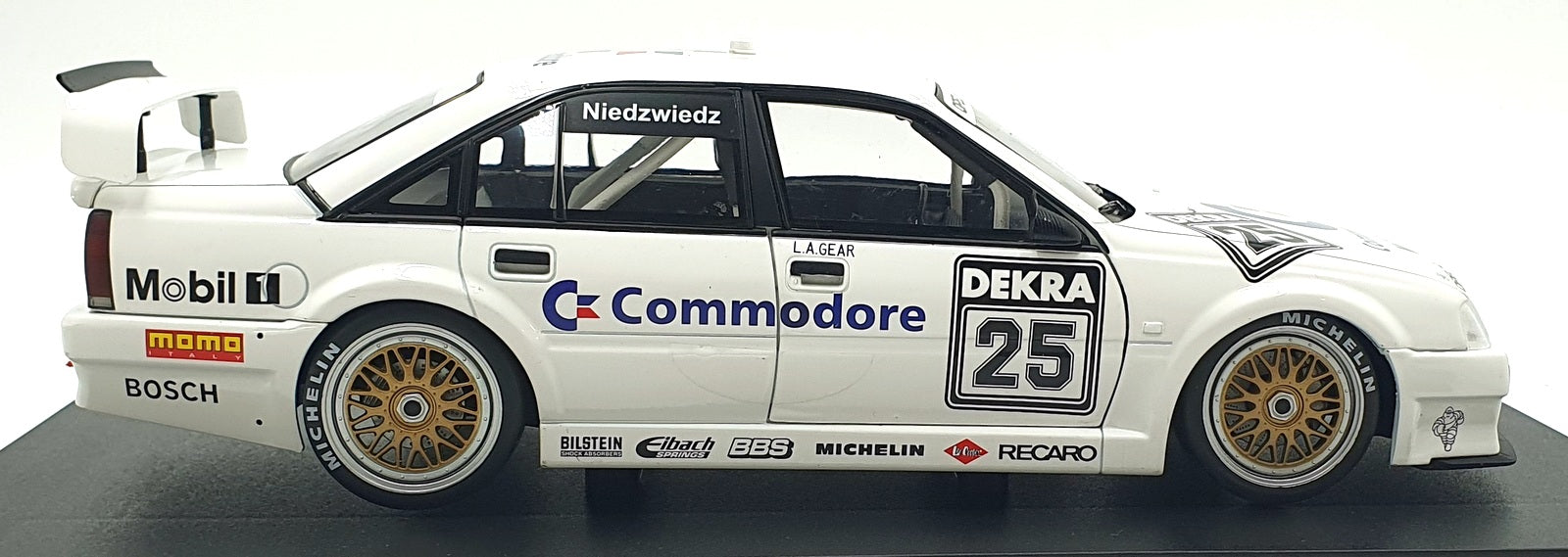 Werk83 1/18 Scale Diecast  W18045003 Opel Omega Evo 500 #25 DTM 1991 Niedzwiedz