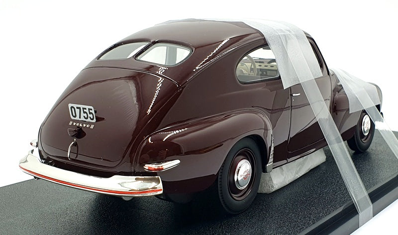 Cult 1/18 Scale Resin CML118-2 - 1947 Volvo PV444 - Maroon
