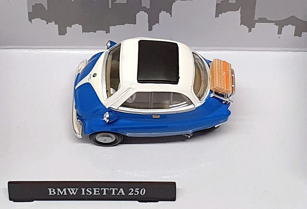 Cararama 1/43 Scale Diecast 251PND - BMW Isetta 250 - Blue/White