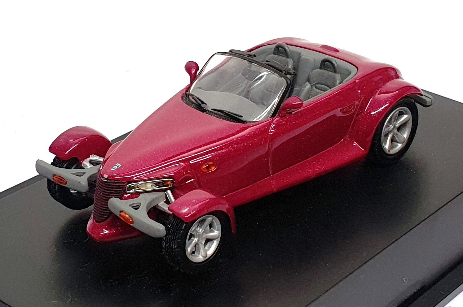 Eagle's Race 1/43 Scale 364000 - Plymouth Prowler Convertible - Magenta