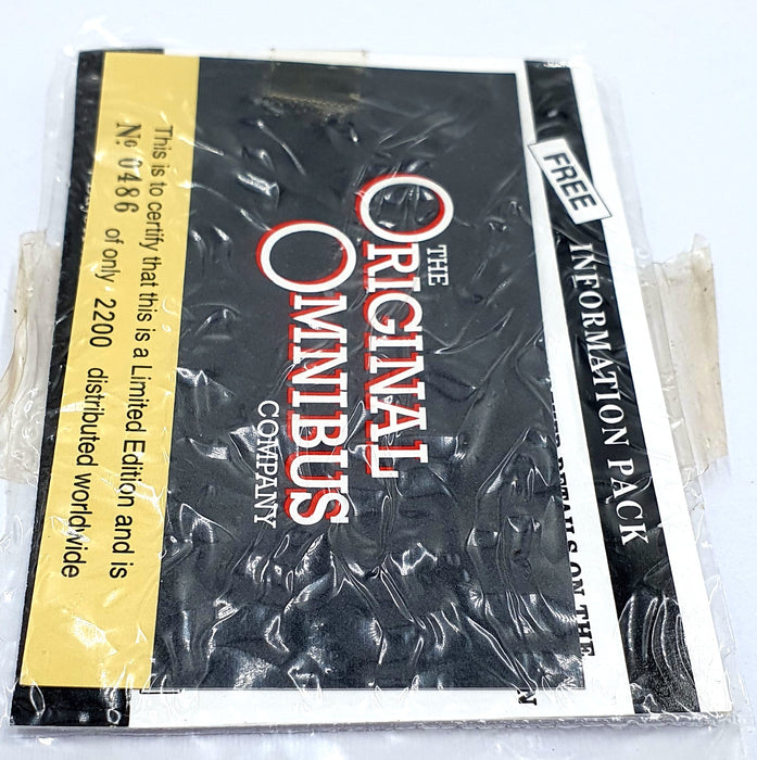 Corgi 1/76 Scale OM43901 - Guy Arab Utility Bus Llandudno & Colwyn Bay