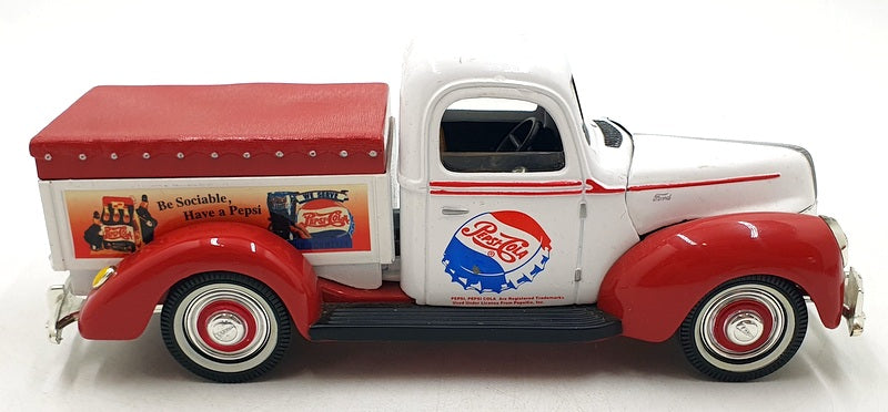 Golden Wheel 1/18 Scale Diecast 35401 - 1940 Ford Pepsi Cola Coin Bank - Red