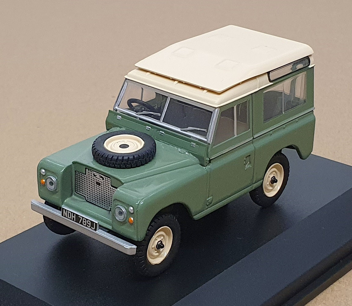 Oxford Diecast 1/43 Scale 43LR2AS003 - Land Rover Series IIA SWB  - Pastel Green