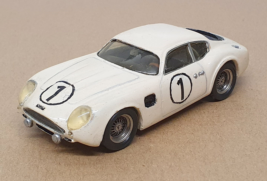 Provence Moulage 1/43 Scale PM81225 - Aston Martin DB4 GT Zagato #1 - Cream