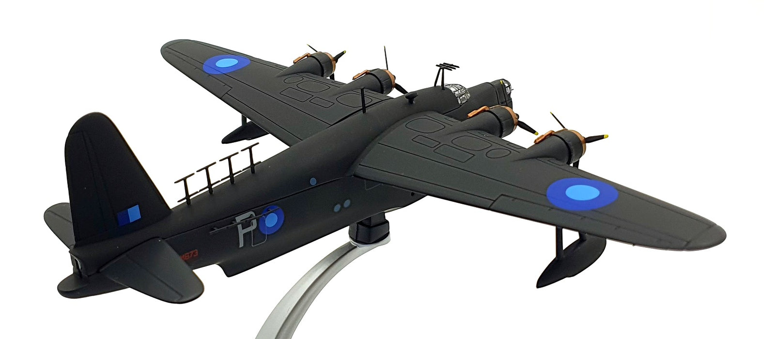 Corgi 1/144 Scale Diecast AA31703 Short Sunderland III Black Peter 230Sqn 1944