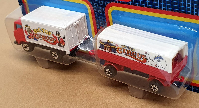 Matchbox 1/77 Scale 16099 - Dodge Truck & Trailer (Big Top Circus) Red/White
