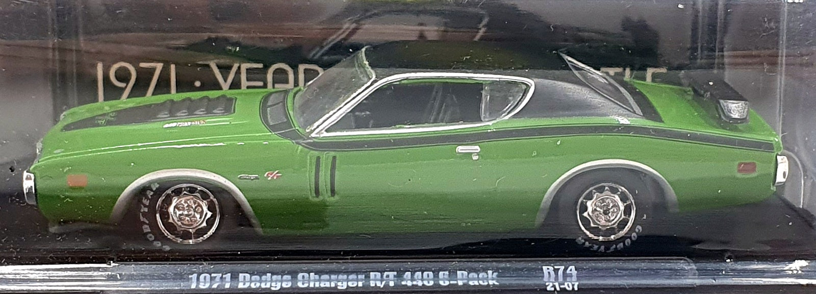 Castline M2 Machines 1/64 Scale R74 - 1971 Dodge Charger R/T 440 6-Pack