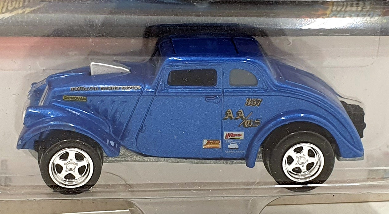 Johnny Lightning 1/64 Scale 364-03 1941 Willy's Gassers - Dick and Ruth Heidorn