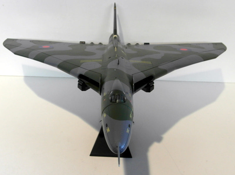 Corgi 1/72 Scale Diecast AA27201 Avro Vulcan B2 XH558 Vulcan to the Sky 2007
