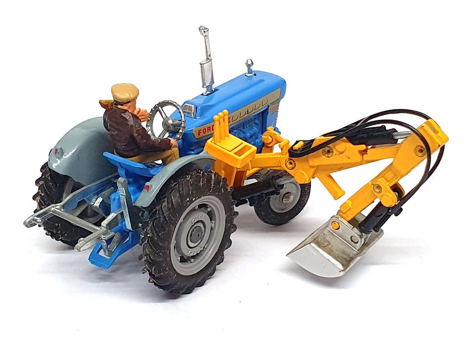 Corgi Original Diecast 74 - Ford 5000 Super Major Tractor With Hydraulic Scoop