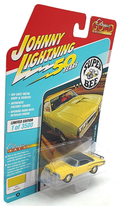 Johnny Lightning 1/64 Scale JLCG019 Classic Gold - 1970 Dodge Coronet Super Bee 