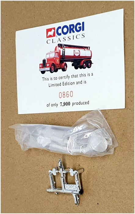 Corgi 1/50 Scale 16302 - Scammell Highwayman Tanker Trailer "Esso" - Red/White