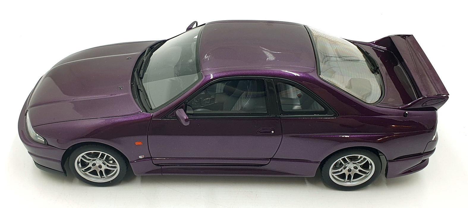 Otto Models 1/18 Scale OT1138 - Nissan Skyline GTR R33 V-Spec Met. Purple