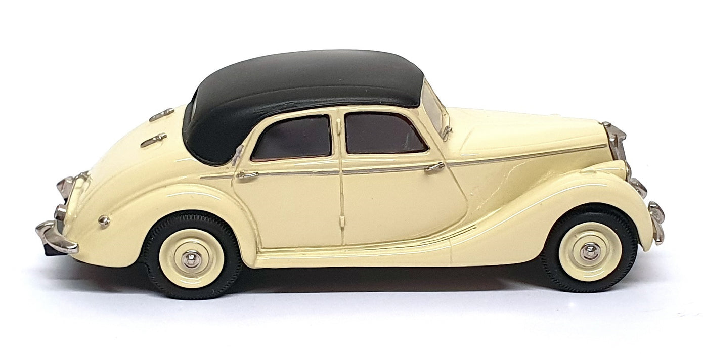 Crossway Models 1/43 Scale CS19 - Riley RMB Saloon - Cream