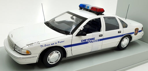 UT Models 1/18 Scale Diecast 21025 Chevrolet Caprice Cheyenne Police Car