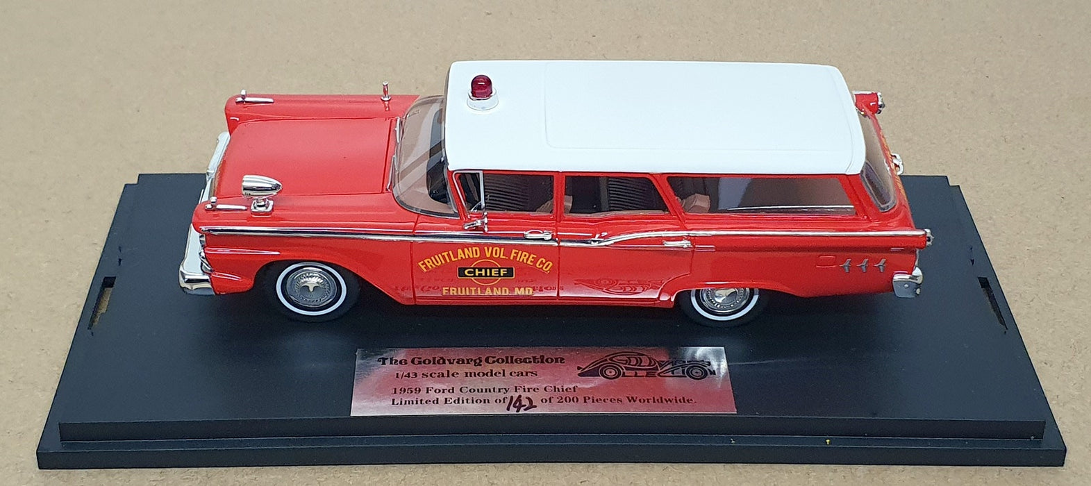 Goldvarg 1/43 Scale GC-091C - 1959 Ford Country Squire Fire Chief - Red/White