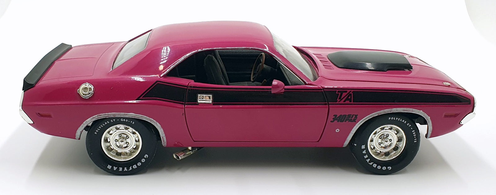 Ertl 1/18 Scale Diecast 14126Z - 1970 Dodge Challenger T/A - Pink/Black