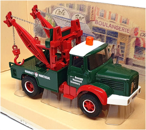 Corgi 1/50 Scale 70402 - Berliet 70 Tow Truck Bourgey Montreuil Green/Red/White