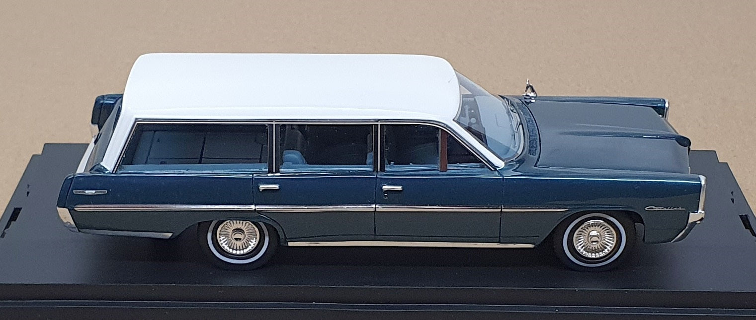 Goldvarg 1/43 Scale GC-093A 1964 Pontiac Safari S. Wagon - Gulfstream Aqua/White
