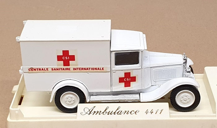 Solido 1/43 Scale Diecast 4411 - Citroen CSI Ambulance - White