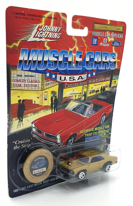 Johnny Lightning 1/64 Scale 200-150 Muscle Cars USA 1972 Chevrolet Nova SS Gold
