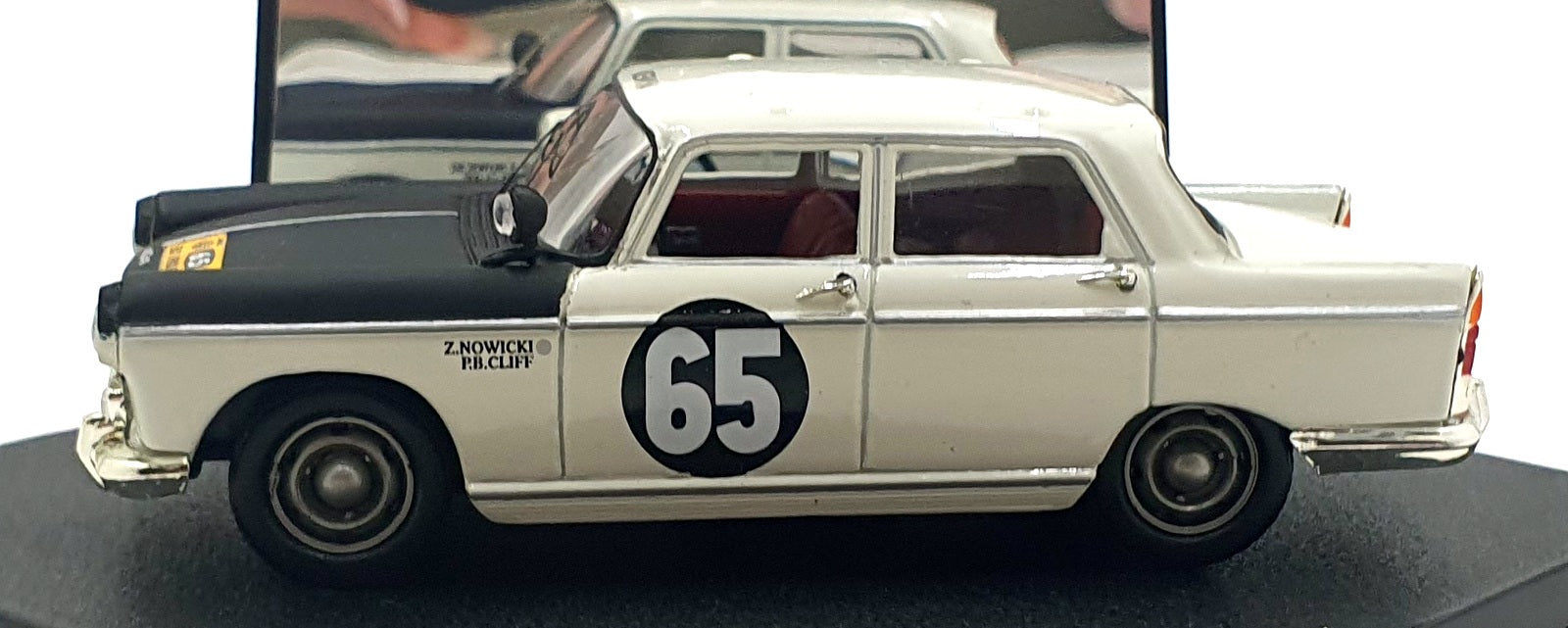 Vitesse 1/43 Scale L170B - Peugeot 404 #65 1st East African Safari 1963