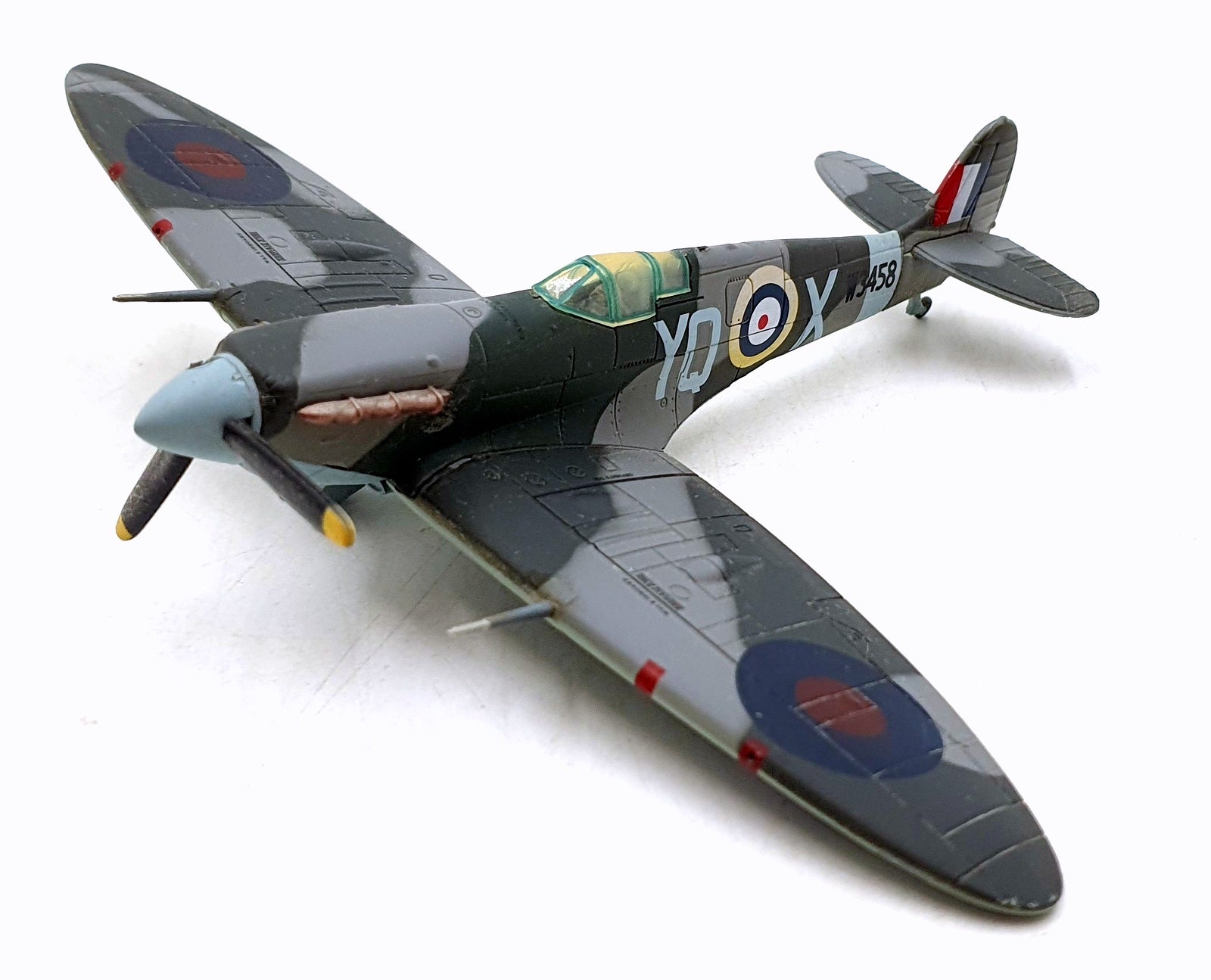 Easy Model 1/72 Scale 37211 - Supermarine Spitfire Mk V WW2