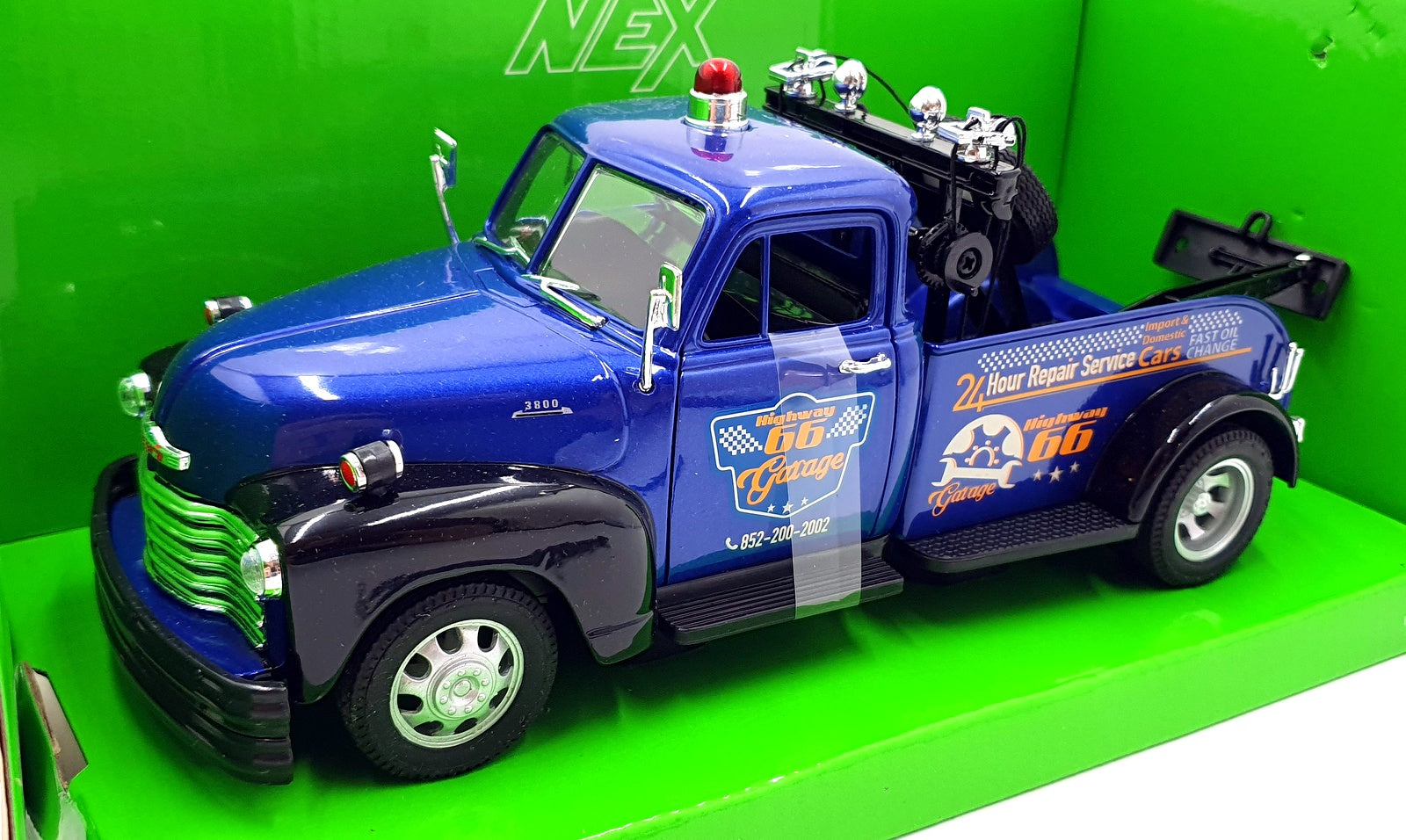 Welly 1/24 Scale 22086S-W - 1953 Chevrolet Tow Truck Highway 66 - Blue
