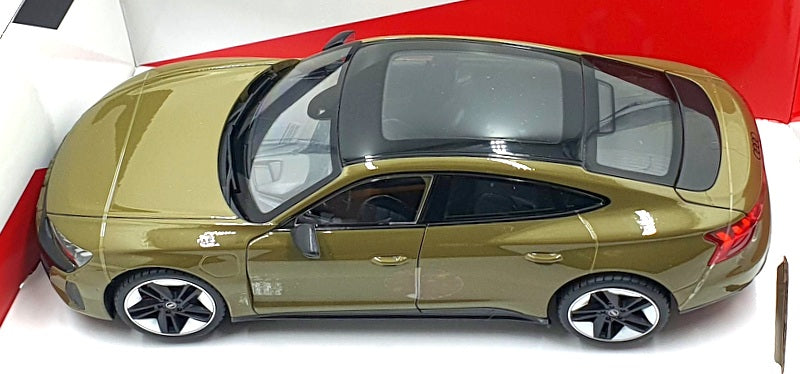 Burago 1/18 Scale Diecast 18-11050 - 2022 Audi RS E-Tron GT - Green