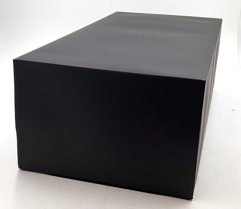 Spark 1/12 Scale 12S047 - McLaren F1 MCL38 Winner Miami 2024 #4 L.Norris