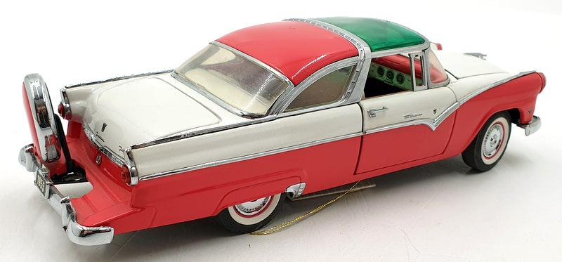 Franklin Mint 1/24 Scale B11TQ13 - 1955 Ford Fairlane Crown Victoria White/Red