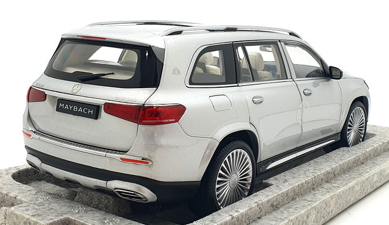 Paragon 1/18 Scale PA-98401 - Mercedes-Maybach GLS 600 LHD - Silver