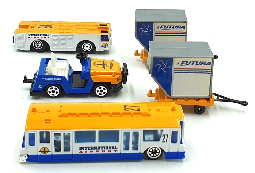 Nickname 1/400 Scale 6363 - Futura Airport Play Set Aircraft and Vehicles