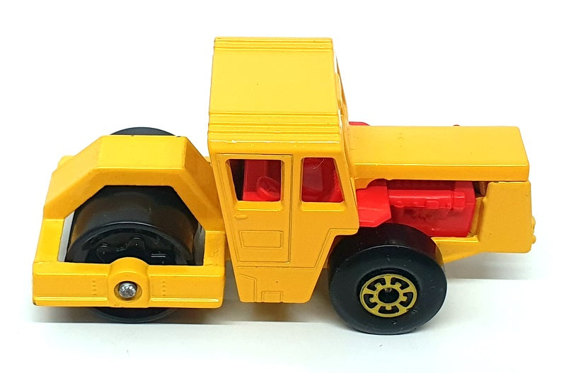Matchbox 7cm Long Original Diecast No. 72 - Bomag Road Roller - Yellow/Red