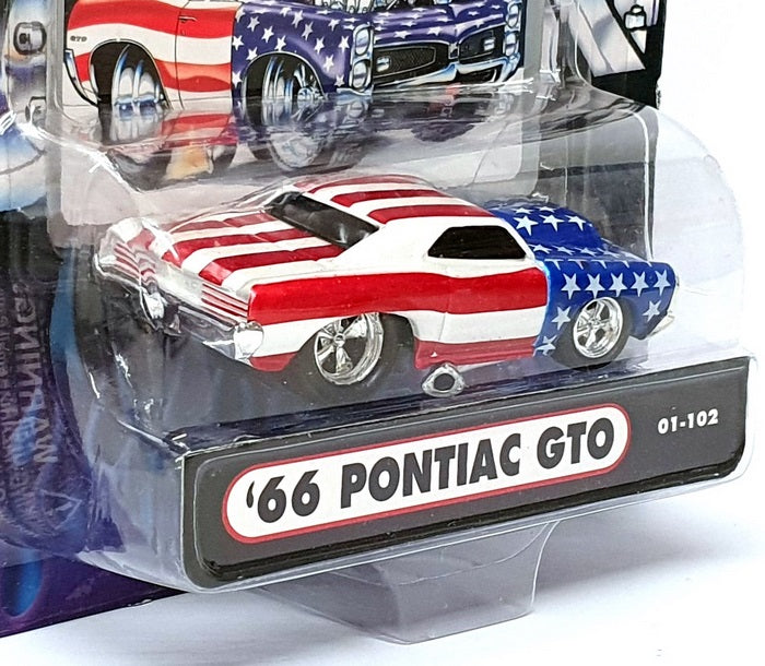 Muscle Machines 1/64 Scale 71151 01-102 - 1966 Pontiac GTO - Stars & Stripes