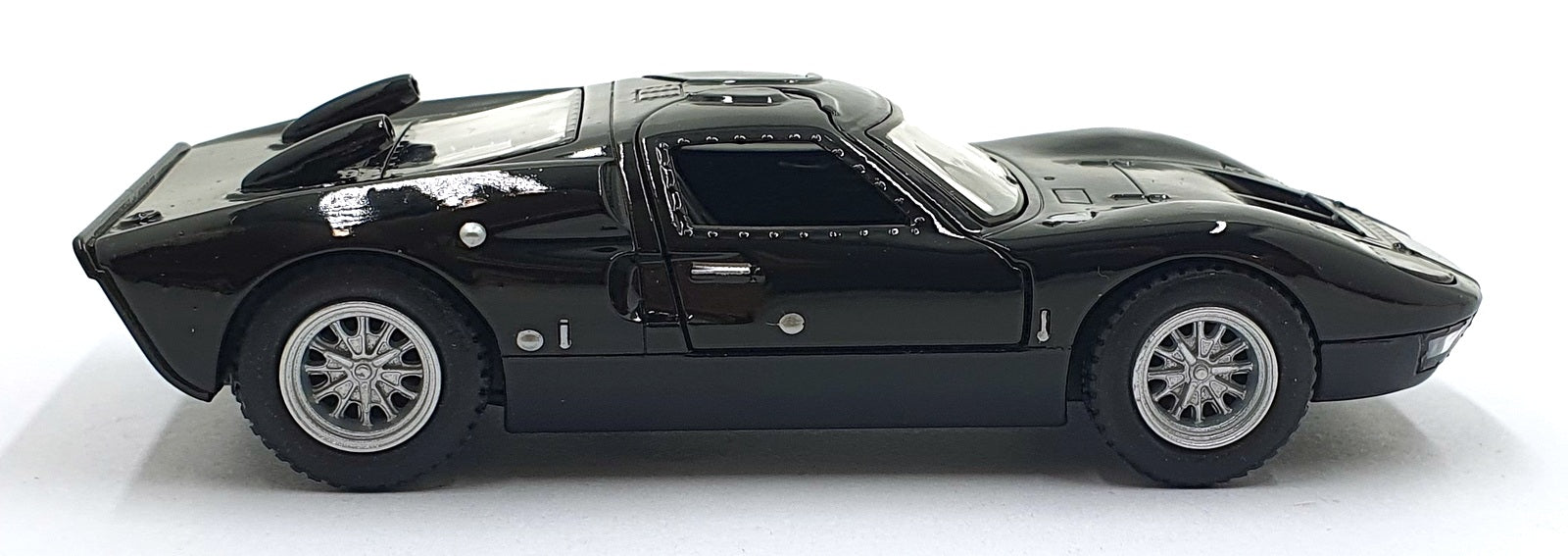 Kinsmart 1/32 Scale Pull Back & Go TY6953 - 1966 Ford GT40 - Black