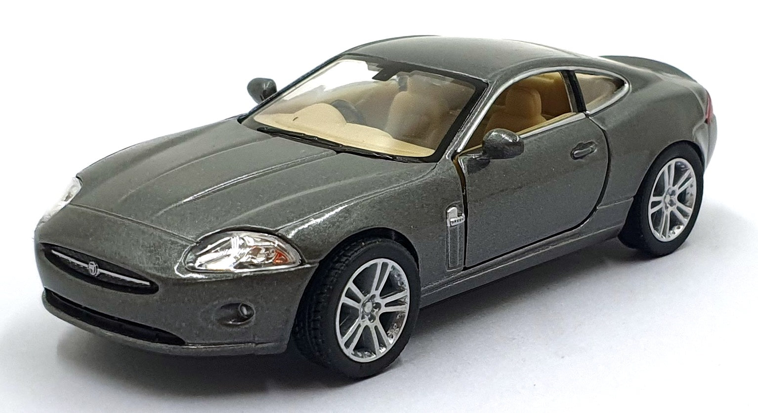 Kinsmart 1/38 Scale Pull Back & Go KT5321D - Jaguar XK Coupe - Dark Silver