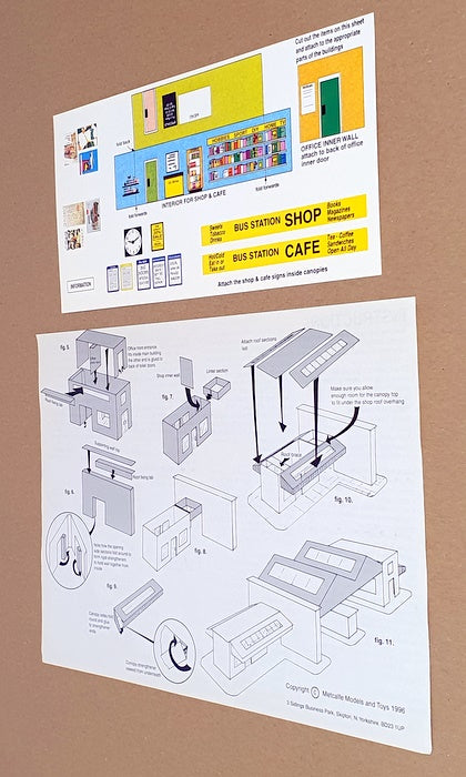Corgi 1/76 Scale 44901 - Ready Cut Self Assembly Model Bus Station