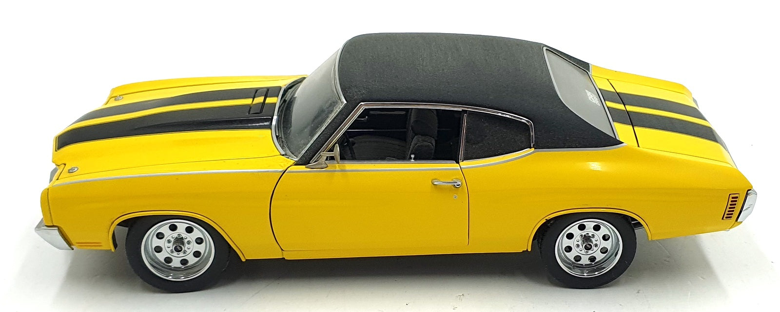 Exact Detail 1/18 Scale Diecast WCC604 - 1970 Chevrolet Chevelle Cheap Street