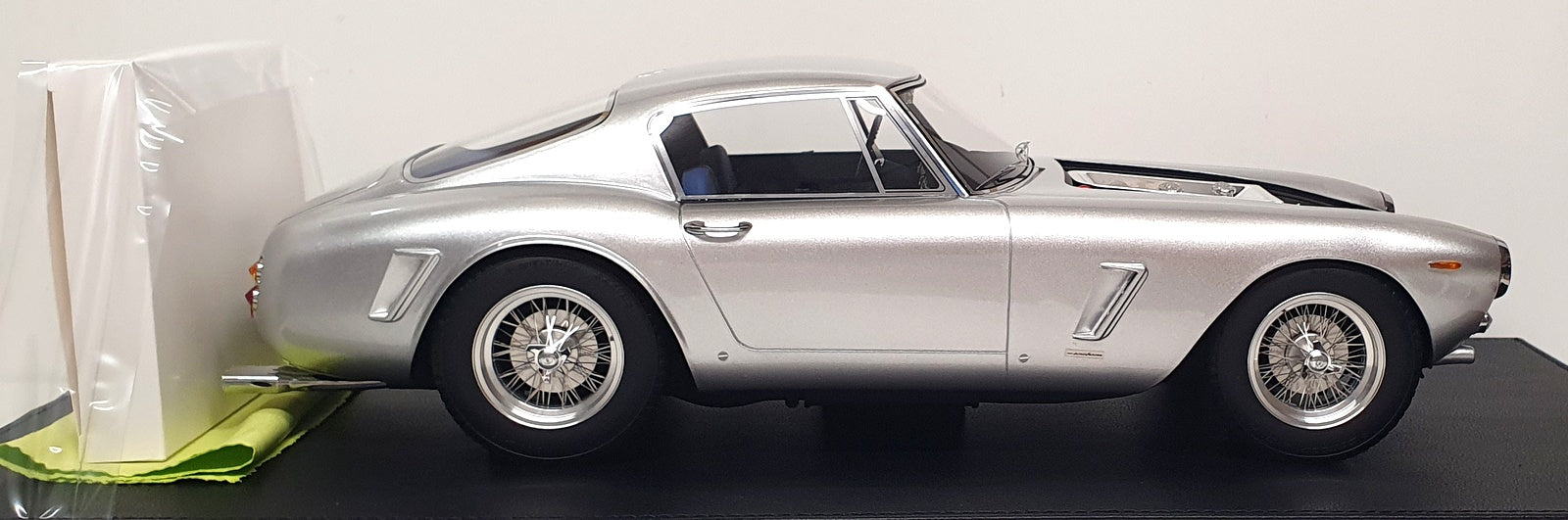 Top Marques 1/12 Scale Resin TMR1205C - Ferrari 250 GT SWB - Silver
