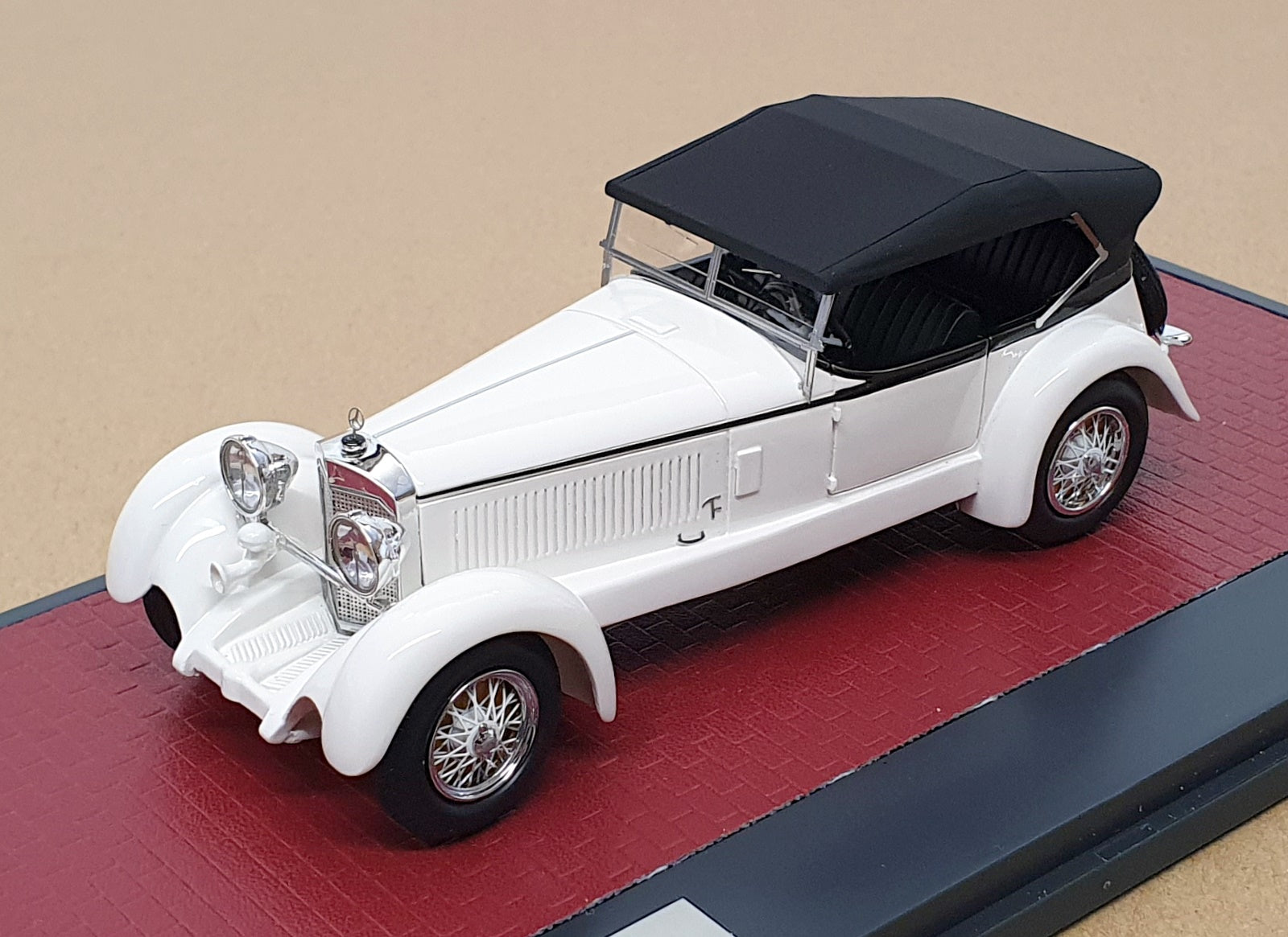 Matrix 1/43 Scale MX51302-152 - 1927 Mercedes 680S Tourer Sindelfingen - White