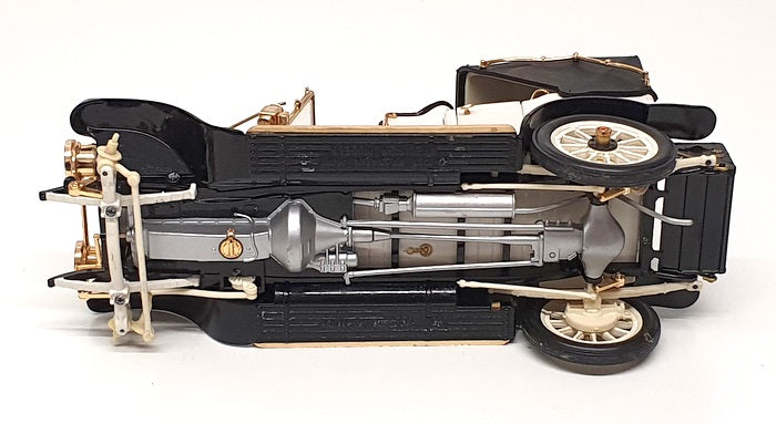 Franklin Mint 1/24 Scale 12425H - 1912 Packard Victoria - White