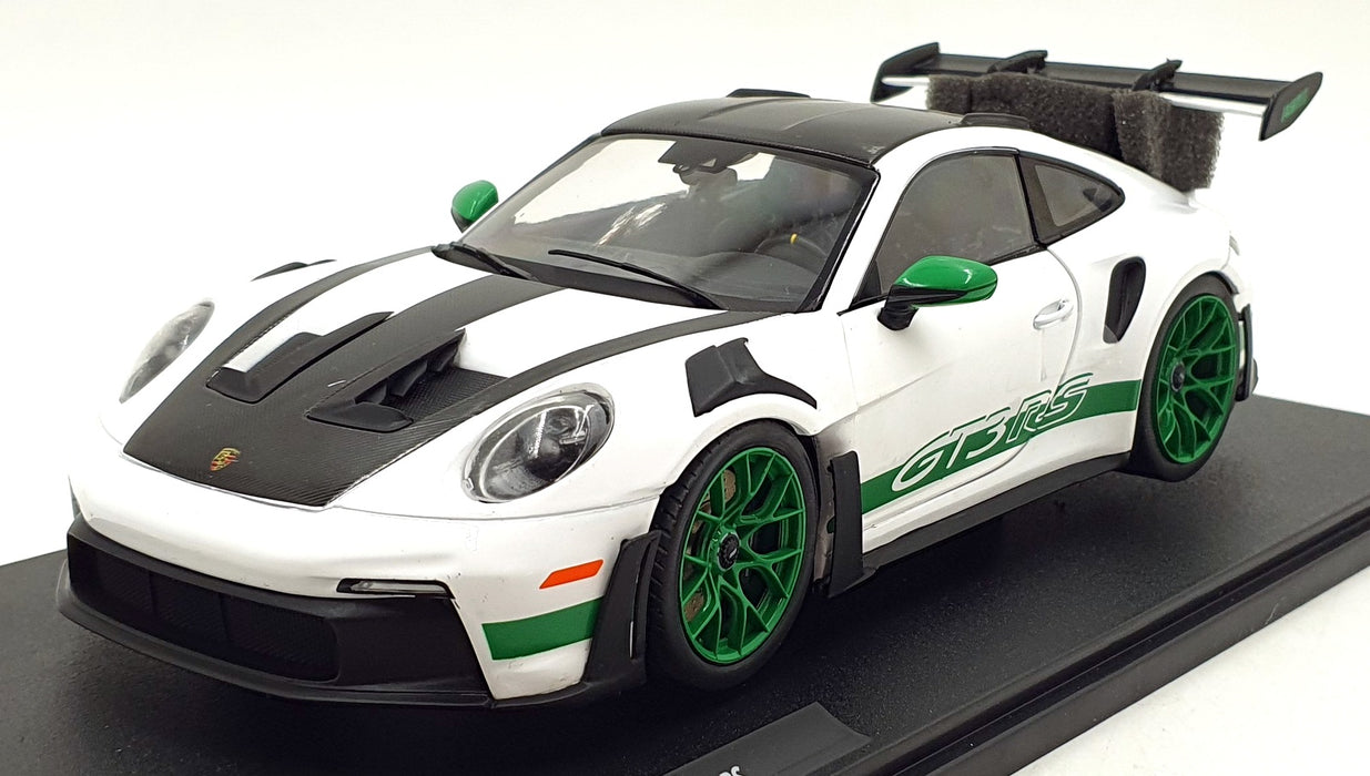 Solido 1/18 Scale Diecast S1812107 - 2024 Porsche 911 GT3 RS - White
