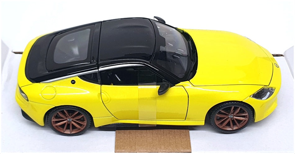 Maisto 1/24 Scale Diecast 32904 - 2023 Nissan Z - Yellow
