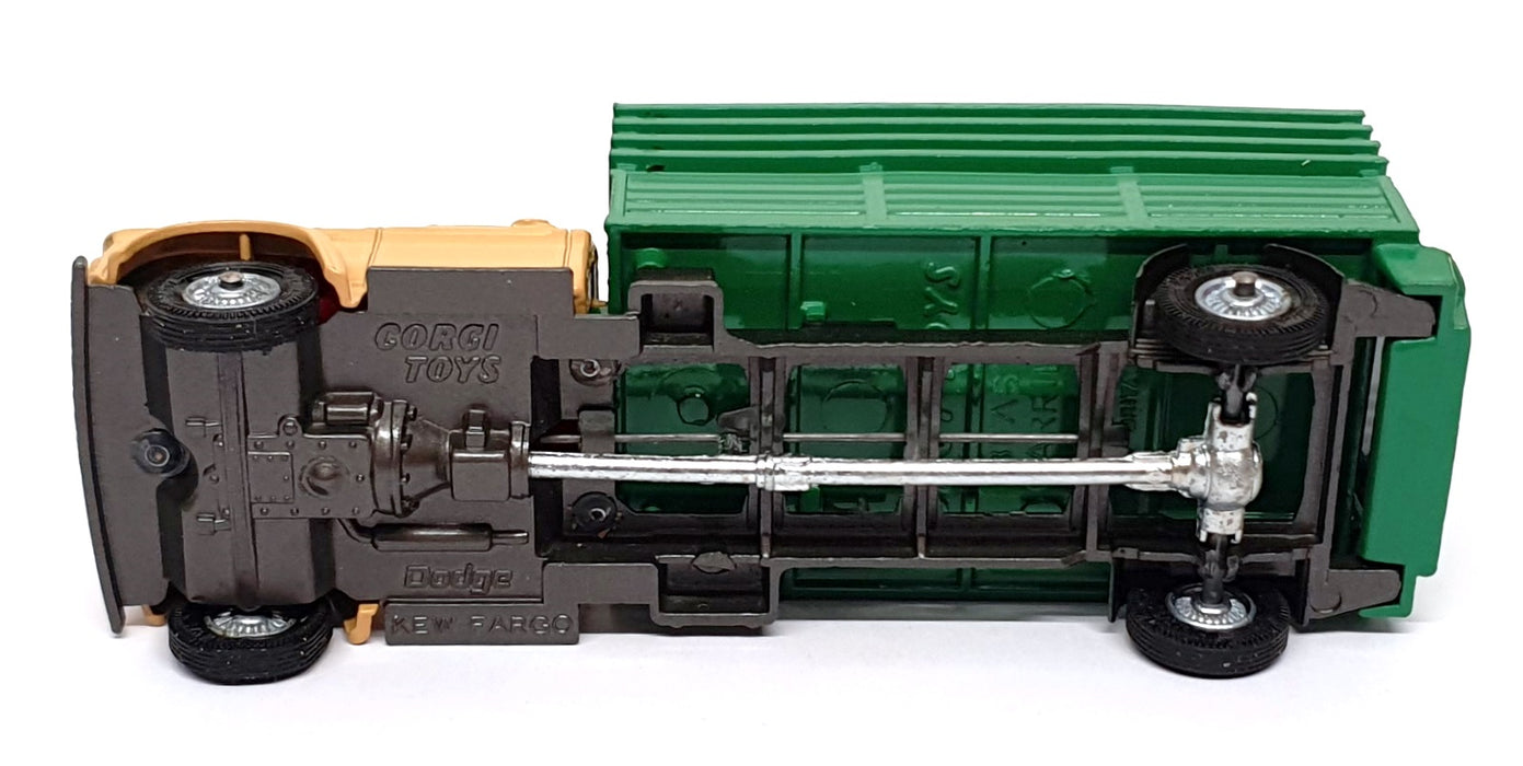 Corgi Toys Original Diecast 484 Dodge Kew Fargo Livestock Transporter & Animals