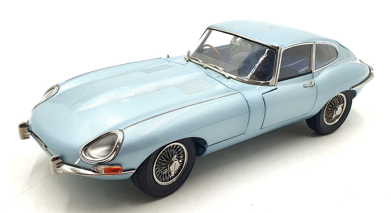 Kyosho 1/18 Scale Diecast DC19526A - Jaguar E-Type Coup - Met Light Blue