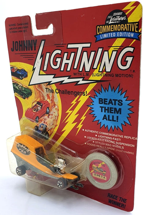 Johnny Lightning 1/64 Scale 100-190 - The Challengers Movin' Van - Orange
