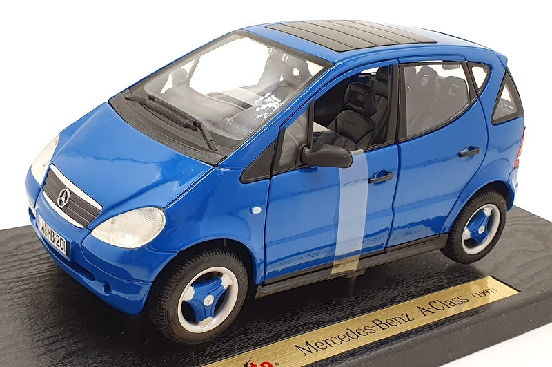 Maisto 1/18 Scale Diecast 31841 - Mercedes-Benz A Class 1997 - Blue